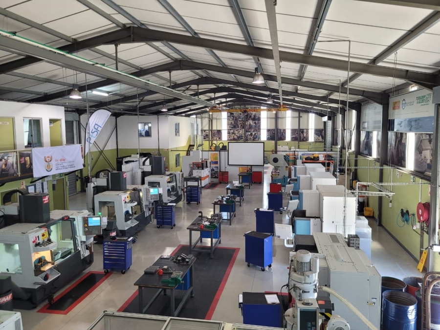 To Let commercial Property for Rent in Beaconvale Western Cape